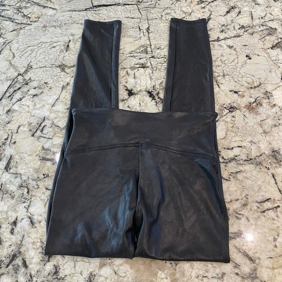 Spanx Faux Leather Leggings Size Medium‎ - Picture 4 of 8